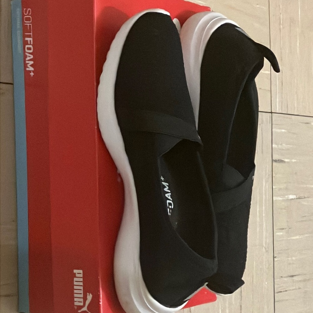 PUMA SOFT FOAM ADELINA SHOE